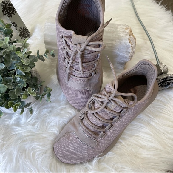 KIDS ADIDAS sneakers 6 1/2  NEUTRAL colored sporty - Picture 9 of 10